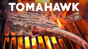 Uno de los cortes favoritos de todo buen parrillero es un delicioso tomahawk. Como Preparar Cortes De Carne Con Hueso Profesor Klocker Youtube
