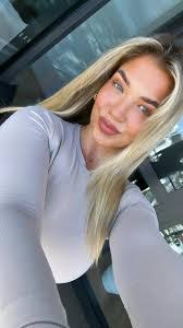 Emily Lovins's Instagram, Twitter & Facebook