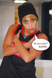 Samantha schmütz alfineta artistas que não se pronunciaram sobre tragédia em cinemateca brasileira, em são paulo samantha schmütz alfinetou artistas que deixaram de se. Bordoes Dos Personagens Do Zorra Total 21 07 2011 F5 Fotografia Folha De S Paulo