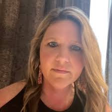 Karen Fletcher (@MrsFletchersKs)