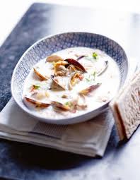 Clam Chowder Sans Pomme De Terre Et Tartines Craquantes Sans Gluten Pour 4 Personnes Recettes Elle A Table Recette Chaudree Chaudree De Palourdes Recettes De Cuisine