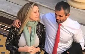 Karina y el clan Menem involucrados en un caso de coimas por la compra de  medicamentos