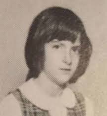 Deanne Mclean's Instagram, Twitter & Facebook