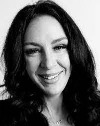 Mitzi Greenwood's Instagram, Twitter & Facebook