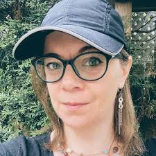 Marie-Julie Favé (@MJ_Fave)