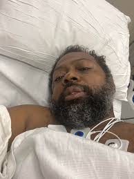 BACK IN HOSPITAL YAUL!! FELT GOOD FOR 2 DAYS THEN HEMOGLOBIN AT 5!! ALL I  CAN ASK YAUL TO DO IS KEEP ME IN PRAYERS. AMBULANCE HAD TO COME GET ME  AGAIN.