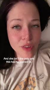 Laurie Chambers's Instagram, Twitter & Facebook