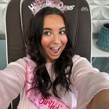 Who can take senior photos in Cape May