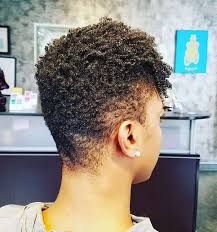 This is another attractive way to style short curly hair for men. 15 Trendy Very Short Curly Hairstyles For Women 2020 Guide
