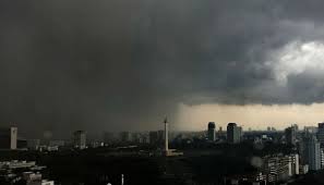 Kecuali sebagian jakarta timur dan jakarta selatan yang berpotensi dilanda hujan dengan intensitas ringan, tulis bmkg dilansir dari laman resmi mereka. Bmkg Rain To Shower All Of Jakarta Area News En Tempo Co Tempo Co