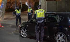 El alcalde de cartagena, william dau chamat, dio a conocer que el toque de queda en cartagena no se cae, sigue en firme. Aumentan Las Sanciones Por Saltarse El Toque De Queda En Cartagena Radio Cartagena Cadena Ser