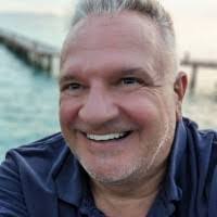 Howard Swift's Instagram, Twitter & Facebook