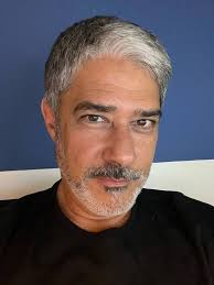 William Bonner desmente que morreu no Jornal Nacional