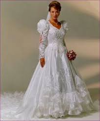 Be unique on your wedding day with a vintage inspired wedding dress in an elegant style of decades past. 23 Bridal Dreams Ideas Bridal Wedding Dresses 90s Wedding Dress
