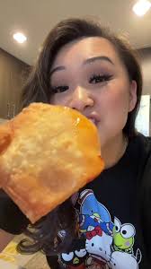 Crab Rangoons from Sam’s club #samsclub #crabrangoon #frozenfood #eating  #mukbang #foryou #asmr #fyp