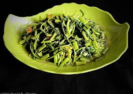 Fimela.com, jakarta masak tumis kangkung adalah cara termudah dan terenak jika kebetulan belanja kangkung di masukkan kangkung dan air secukupnya, aduk rata hingga kangkung kayu. Resep Mudah Tumis Kangkung Terenak Koki Rovar