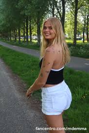 Mdemma - Private Stories, exclusive videos, private messaging - Fancentro