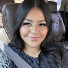 looking for someone who does graduation photos at a affordable price,  comment below ur info please ☺️