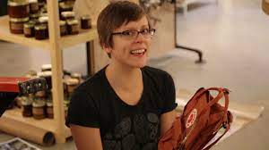 Pronunciation of backpacks with 1 audio pronunciation, 14 translations, 5 sentences and more for backpacks. How To Pronounce Fjallraven Kanken Youtube