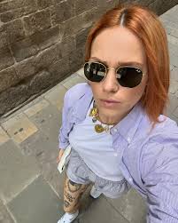 DUE PASSI • #evabanks #barcelona #barcellona #tattoo #tattoos #spain  #tattooartist #italy #city #gothic #photo #mood #food #tapas #italy  #girlwithtattoos #love #monday #spain🇪🇸 #street #streetart #sunny #june  #love