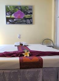 Auf den ganzen körper angewendete massage hat eine einzigartige choreographie: Thaimassage Herrenberg Massage Liege 2 Sabeidee Thaimassage Herrenberg