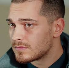 The Most Handsome Love Cagatayulusoy Cagatayulusoy Sarp Arasbulutiynemli Cetintekindor Bensusoral Icerde Rizak Cagatay Ulusoy Actors Beautiful Face