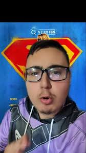 Este superhéroe por ser múltiples personalidades #netflix #peliculas #fyp  #travel #foryou