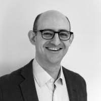 200+ perfiles de «Schiller»