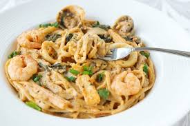Just guna tomato puree dari tin dan buah tomato fresh. Creamy Tom Yum Pasta Thai And Italian Fusion Pasta That Spicy Chick