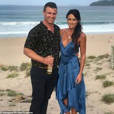 Signs and symptoms of colon cancer in people under 45. Freedomroo Bowel Cancer Symptoms Kiwi Gym Bunny Reveals Early Warning Signs Everyone Should Know Australiannewsreview
