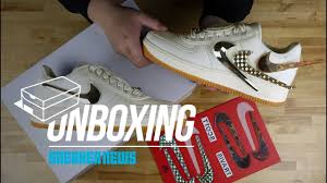 Undecided on whether or not you should pick up a pair of the nike air force 1 low x travis scott? Travis Scott Nike Air Force 1 Sail Unboxing Review Youtube