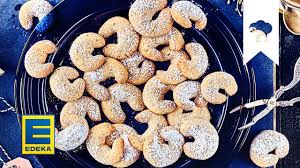 Последние твиты от tonkabohne (@tonkabohne1). Vanillekipferl Rezept Klassische Weihnachtsplatzchen Mit Puderzucker Backen Edeka Youtube