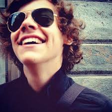 It was very much harry doing the chasing. Harry S Single Again Louis Lets Slip That The One Direction Singer Has Split From Emily Atack Harry Styles Harry Styles Live Harry Styles Imagines