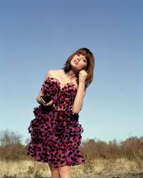 The specified thread does not exist. Maisie Peters Has All The Makings Of Tomorrow S Breakout Pop Star On Psycho Ones To Watch