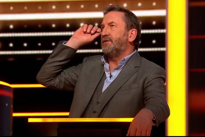 The 1 Percent Club viewers stunned as Lee Mack insults contestant's looks  with brutal dig