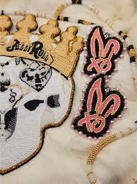 Bunnie & Jelly, the perfect set ❤️💕 I couldn't forget about @Bunnie Xo 🪄  @Bunnie ❤️ some custom earrings to go with the custom Medallion. let's keep  tagging and sharing this post. @Jelly Roll @Hailee ...