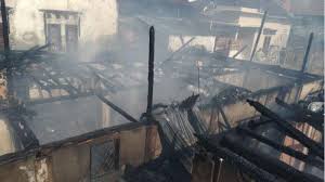 Maybe you would like to learn more about one of these? Wakil Bupati Muara Enim Beri Bantuan Korban Kebakaran Di Kampung V Desa Karang Raja Tribun Sumsel