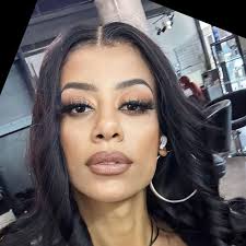 Yasmine Simpson (@slayedbythesis) • Instagram photos and videos