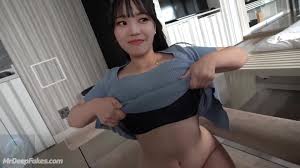 Karina 가슴 exposure closeup video