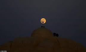 pin on قمر