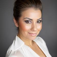 Mireya Aviles's Instagram, Twitter & Facebook