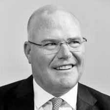 Working with select client families to help them optimize their personal and financial outcomes. Welcome To Full Circle Wealth Management About Us