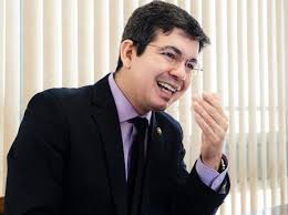 Foi deputado estadual por dois mandatos. Cpi Da Covid Randolfe Diz Que E Preciso Chamar Guedes Aziz Discorda