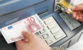 Maybe you would like to learn more about one of these? Economie Distributeurs Les Retraits De Billets Vont Ils Couter Plus Cher Le Telegramme