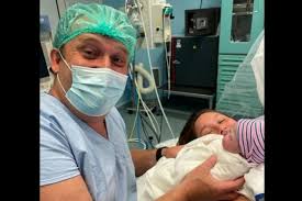 Ator albano jerónimo apela à solidariedade e dá o exemplo. Eduardo Madeira Foi Pai Pela Terceira Vez E Mostra Primeiras Fotos Da Filha