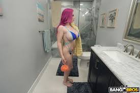 Spying on Big Boobs photo set - OK.PORN
