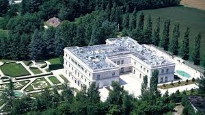 L'ancienne vedette de l'écurie disney a mis en vente sa propriété pour un peu la star internationale de tennis a mis en vente sa maison de los angeles. Maisons De Reve Des Stars L Express Styles