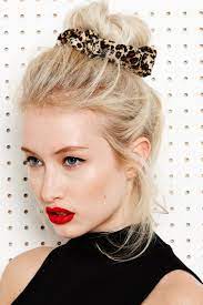 90s Fashion Trends For Every Fashion Girl To Look Fab Scrunchie Hairstyles 90s Hairstyles Hair Styles