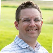 ✨ A big thank you to the organizers of the Racquet Up Detroit College Expo  🎓 It was such a pleasure to partner with my colleague, Brad W.