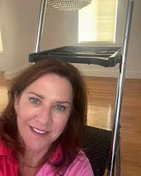 Cathy Mccomas's Instagram, Twitter & Facebook